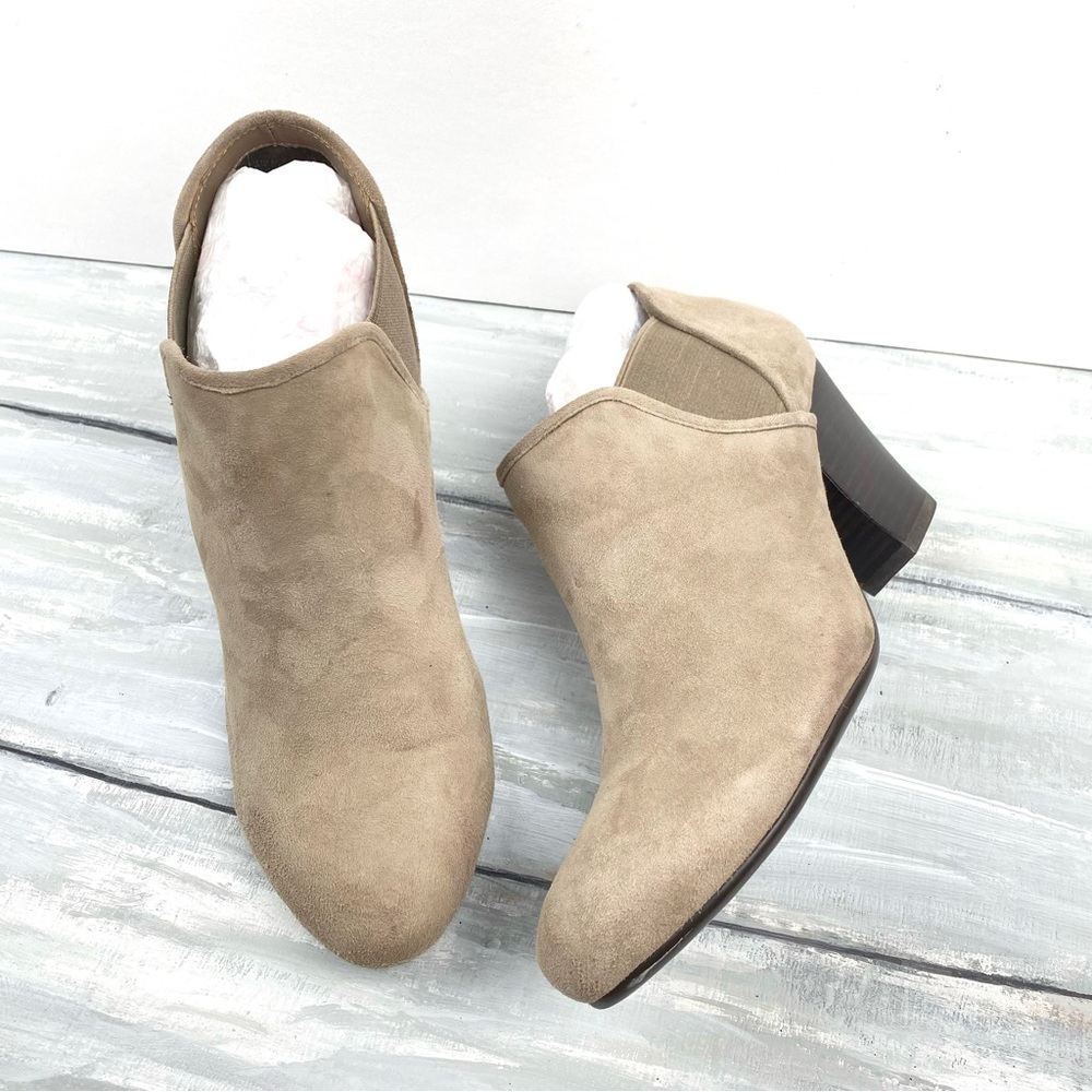 Vaneli Suede Leather Booties “Jody” Truffle Suede Boots Taupe Beige Ankle Boot 9 - Picture 3 of 16